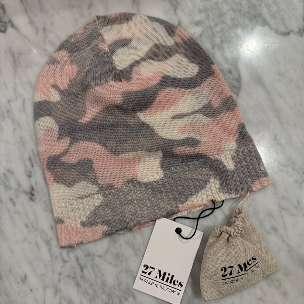 🌟NWT Cashmere 27 Miles Beanie!